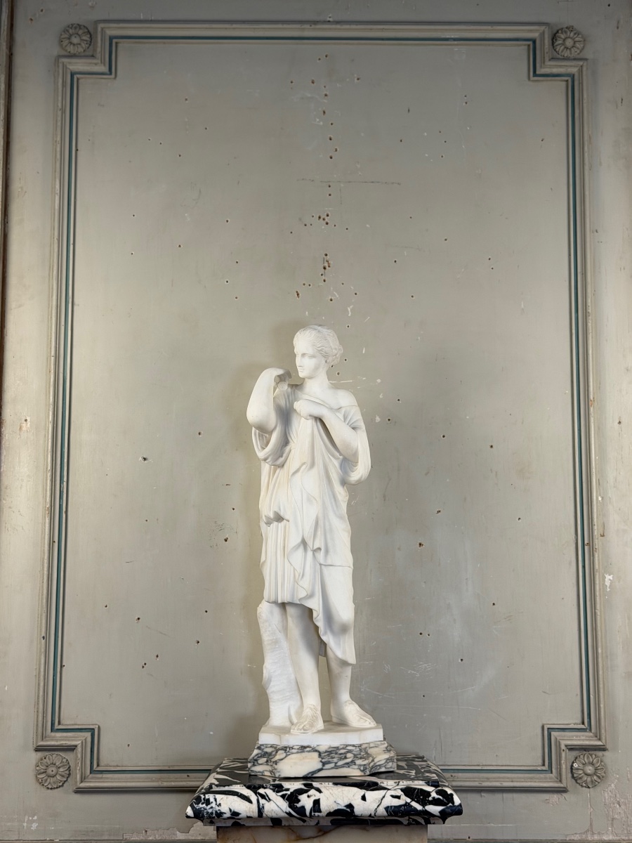 Diane de Gabies, marbre de Carrare statuaire d’après l’antique, signé Pugi-photo-2