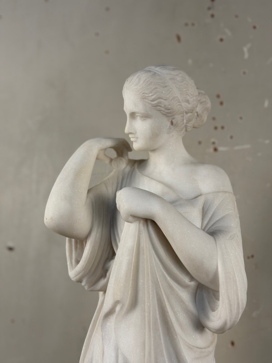 Diane de Gabies, marbre de Carrare statuaire d’après l’antique, signé Pugi-photo-3