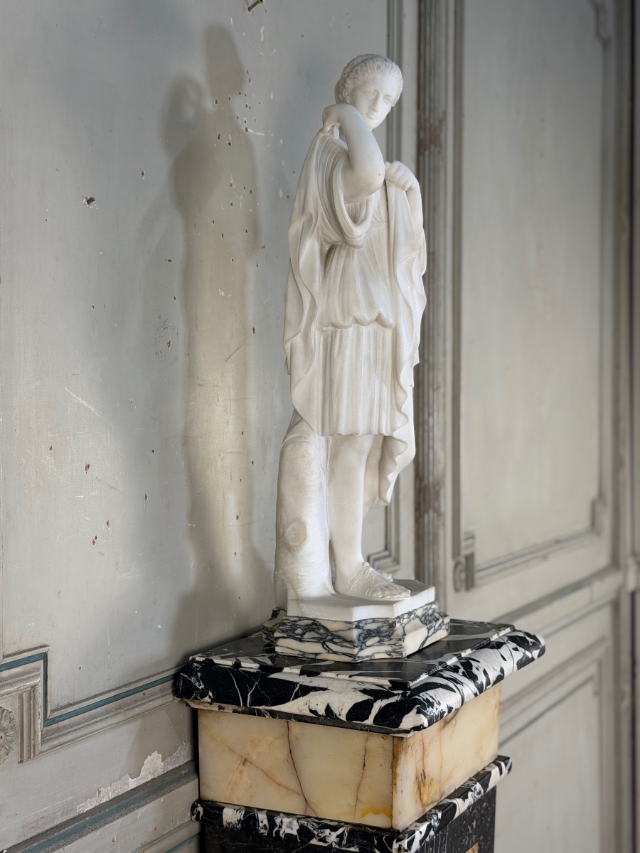 Diane de Gabies, marbre de Carrare statuaire d’après l’antique, signé Pugi-photo-1