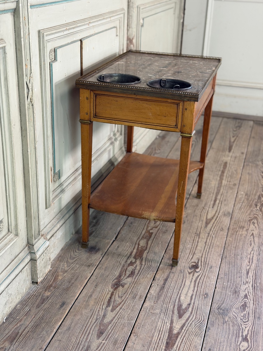 Table rafraîchissoir Louis XVI en acajou, laiton et marbre, XVIIIème siècle -photo-3