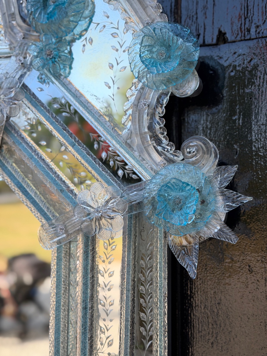 Miroir vénitien en verre de Murano incolore et bleu, vers 1930-photo-3