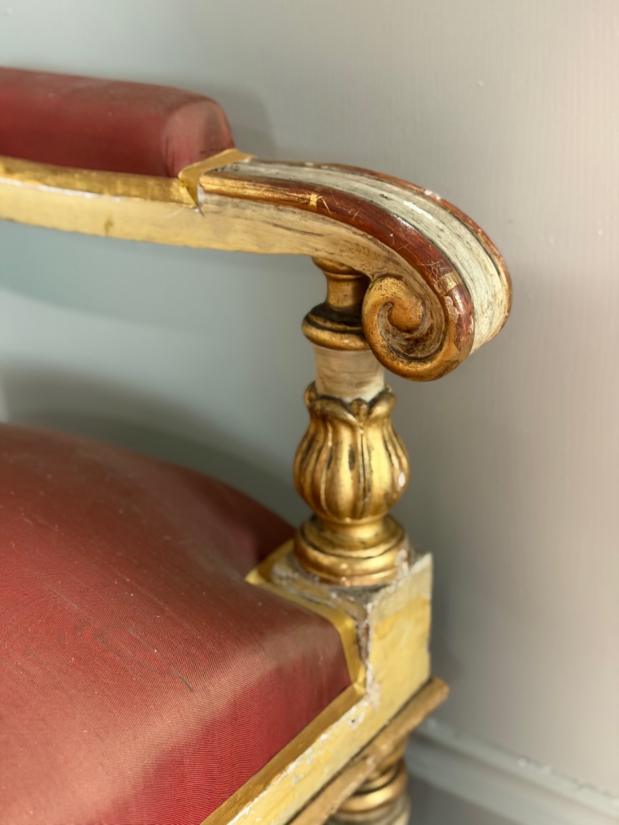 Banquette en bois sculpté, doré et peint, Italie vers 1880, 510cm de long -photo-2
