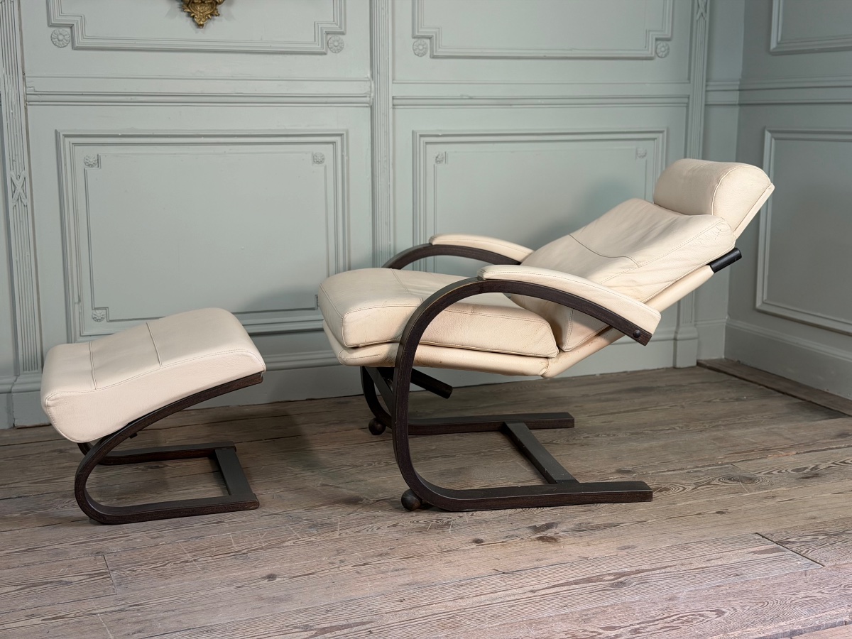 Nelo Fauteuil Nelo et son repose-pieds en cuir, åke Fribyter pour Roche Bobois, vers 1980-photo-2