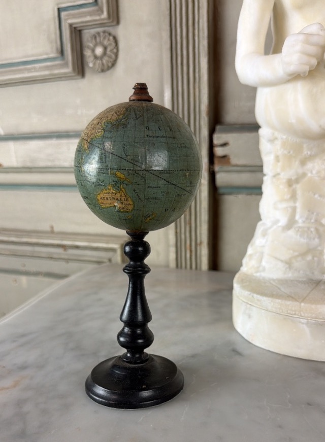 Miniature Globe, Vivien De Saint-martin, Hachette & Cie, Circa 1890