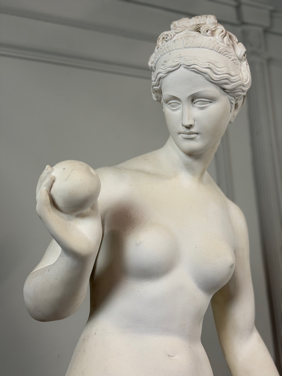  Venus With An Apple, Based On Bertel Thorvaldsen’s Model, In Cast  Marble, 20th Century -photo-2