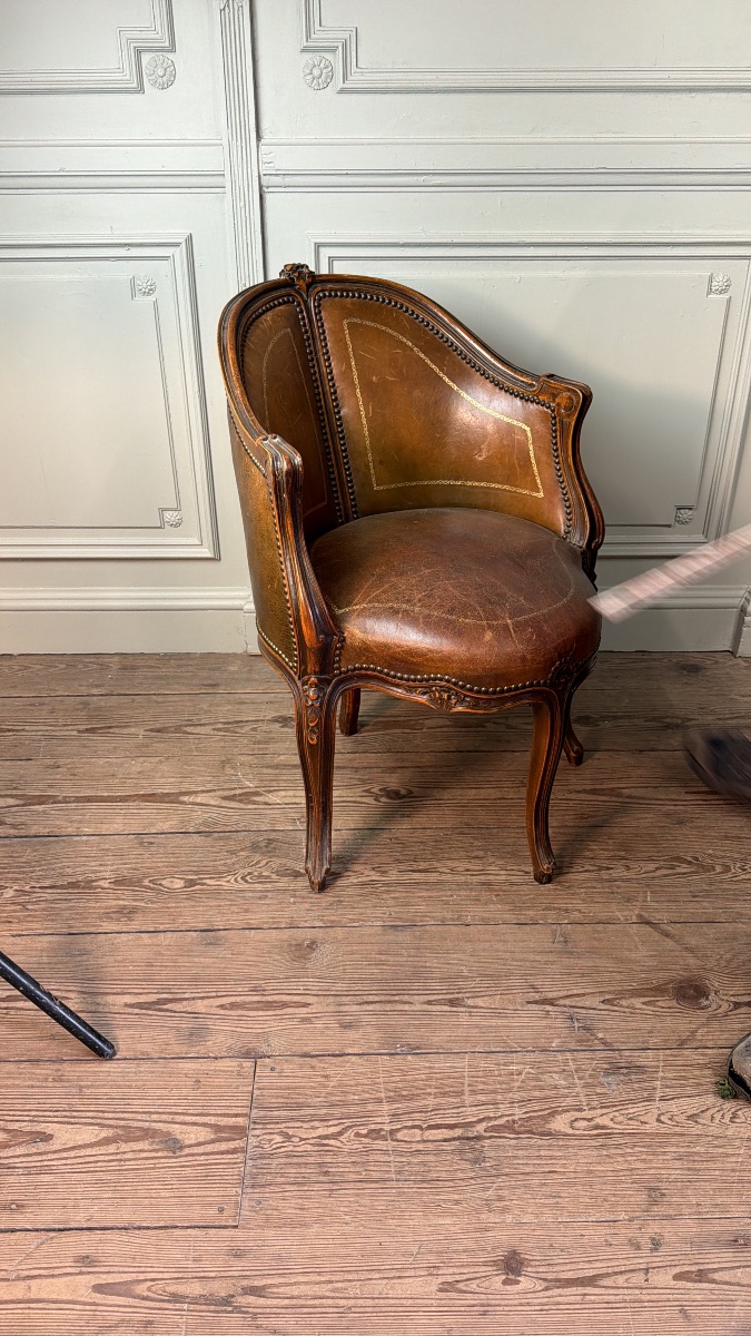 Fauteuil de bureau de style Louis XV en bois sculpté, cuir brun, vers 1920-photo-2