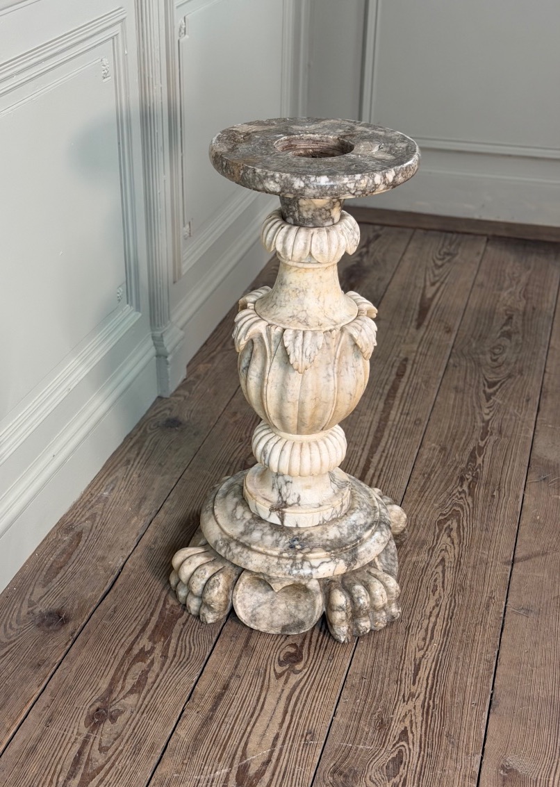 Socle en albâtre sculpté, Italie vers 1880-photo-6
