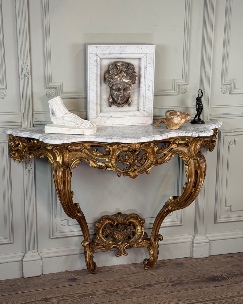 Louis XV-style Console Table In Carved And Gilded Wood, Circa 1880