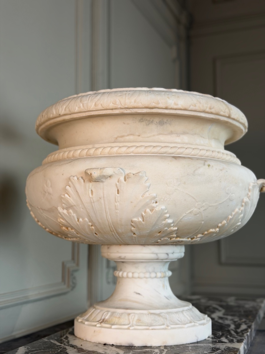 vasque néoclassique en marbre blanc de Carrare,  Italie, fin XVIIIe-début XIXe siècle-photo-8