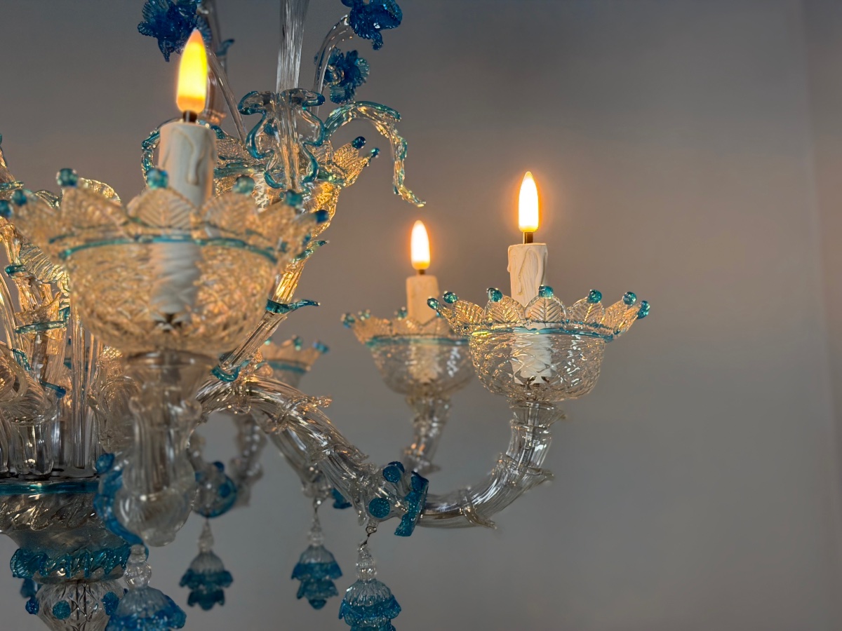 Lustre vénitien en verre de Murano incolore et bleu, 8 bras de lumière, vers 1920 -photo-6