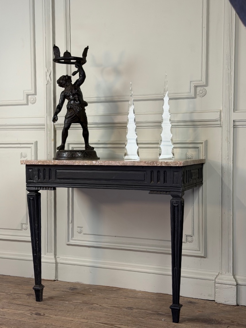 Console Louis XVI en chêne patiné noir, fin XVIIIème siècle-photo-2