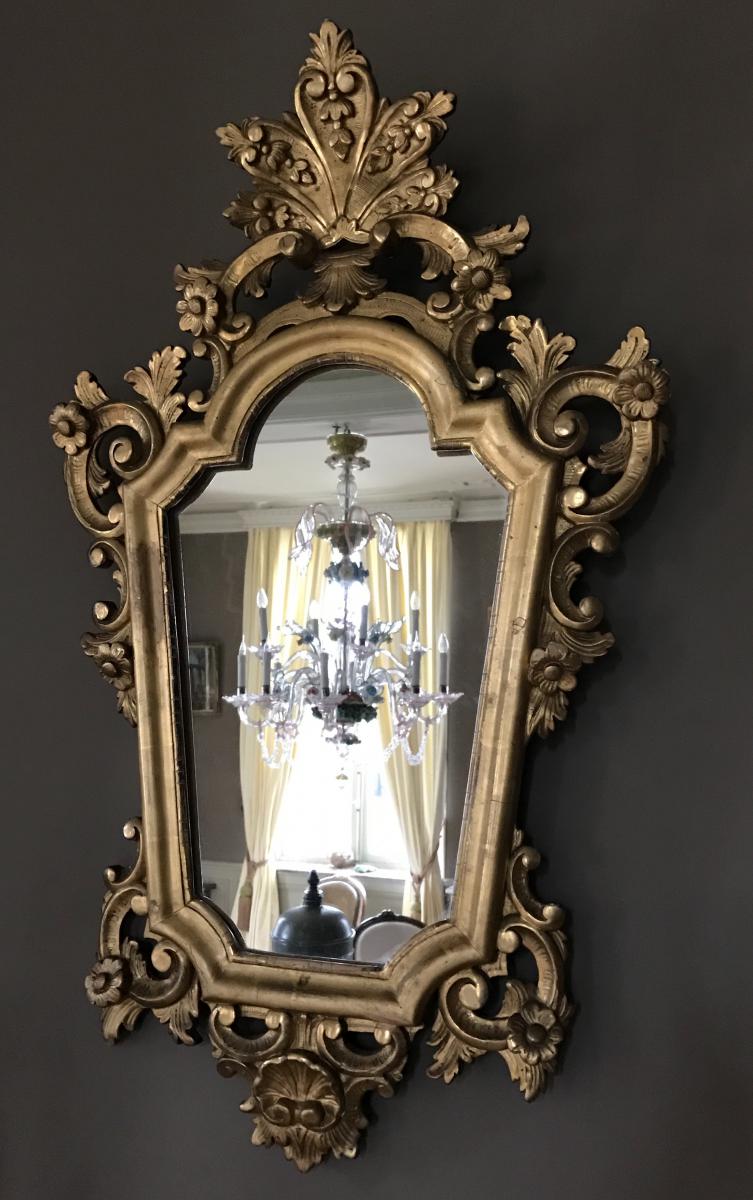 Miroir En Bois Sculpté Doré d'époque Régence 