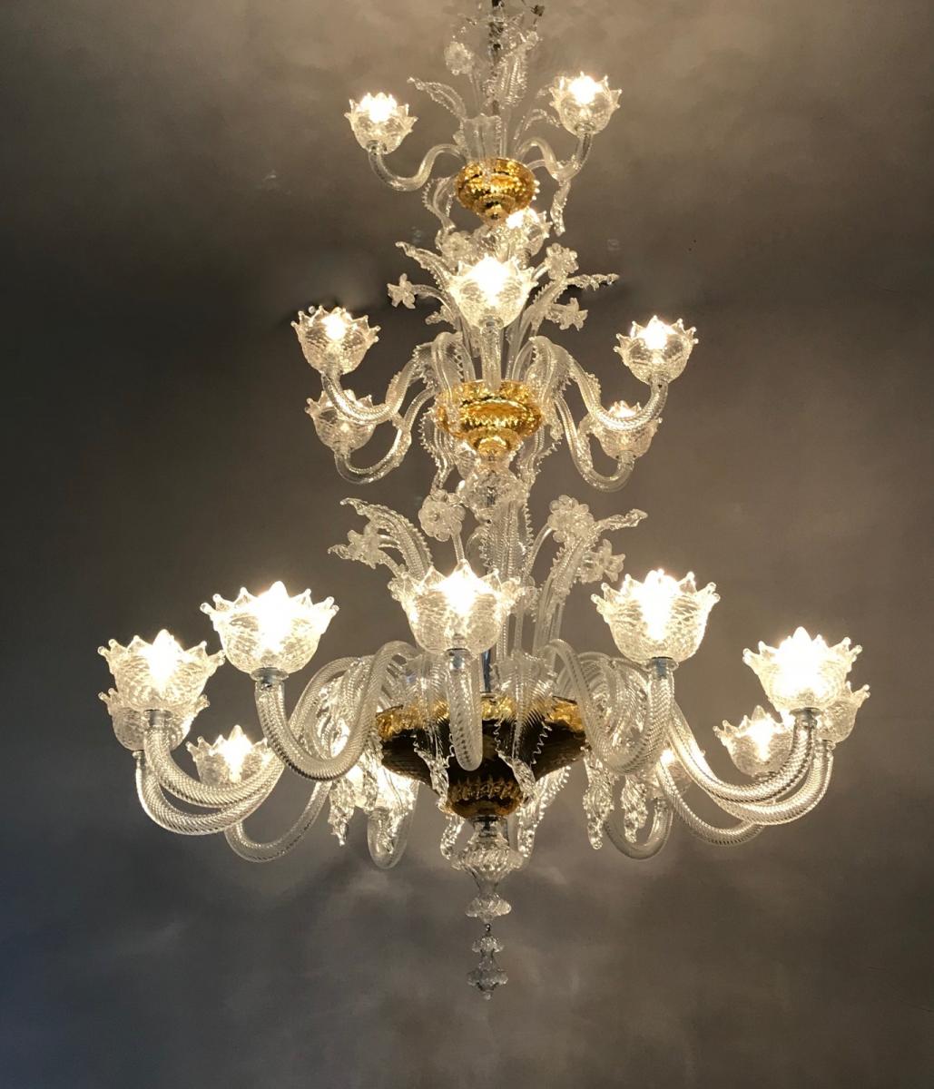 Lustre Vénitien En Verre De Murano, Trois Niveaux, 20 Bras De Lumière 