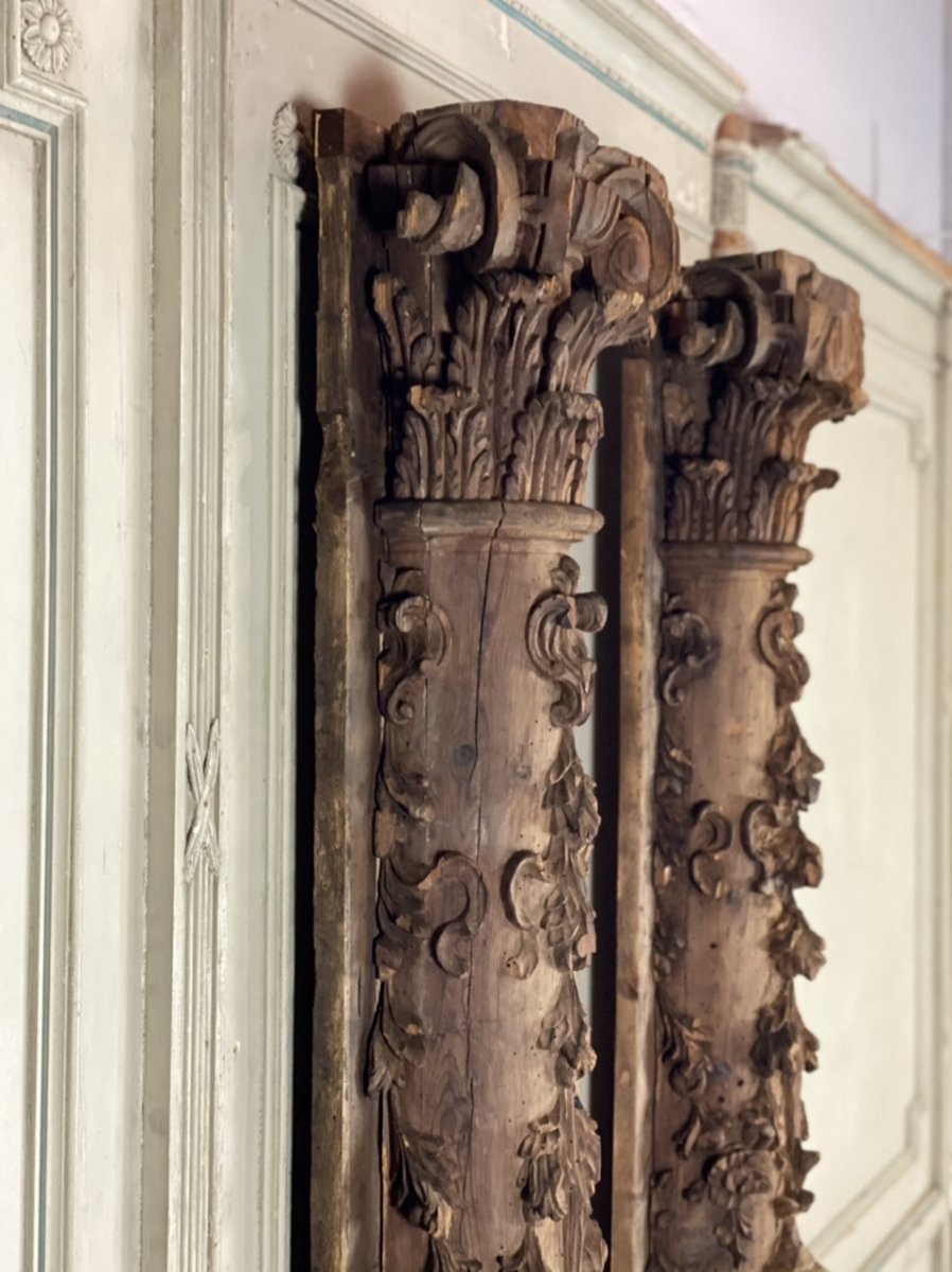 Pair Of Half Columns In Carved Pine, Late XVIIth Century-photo-2