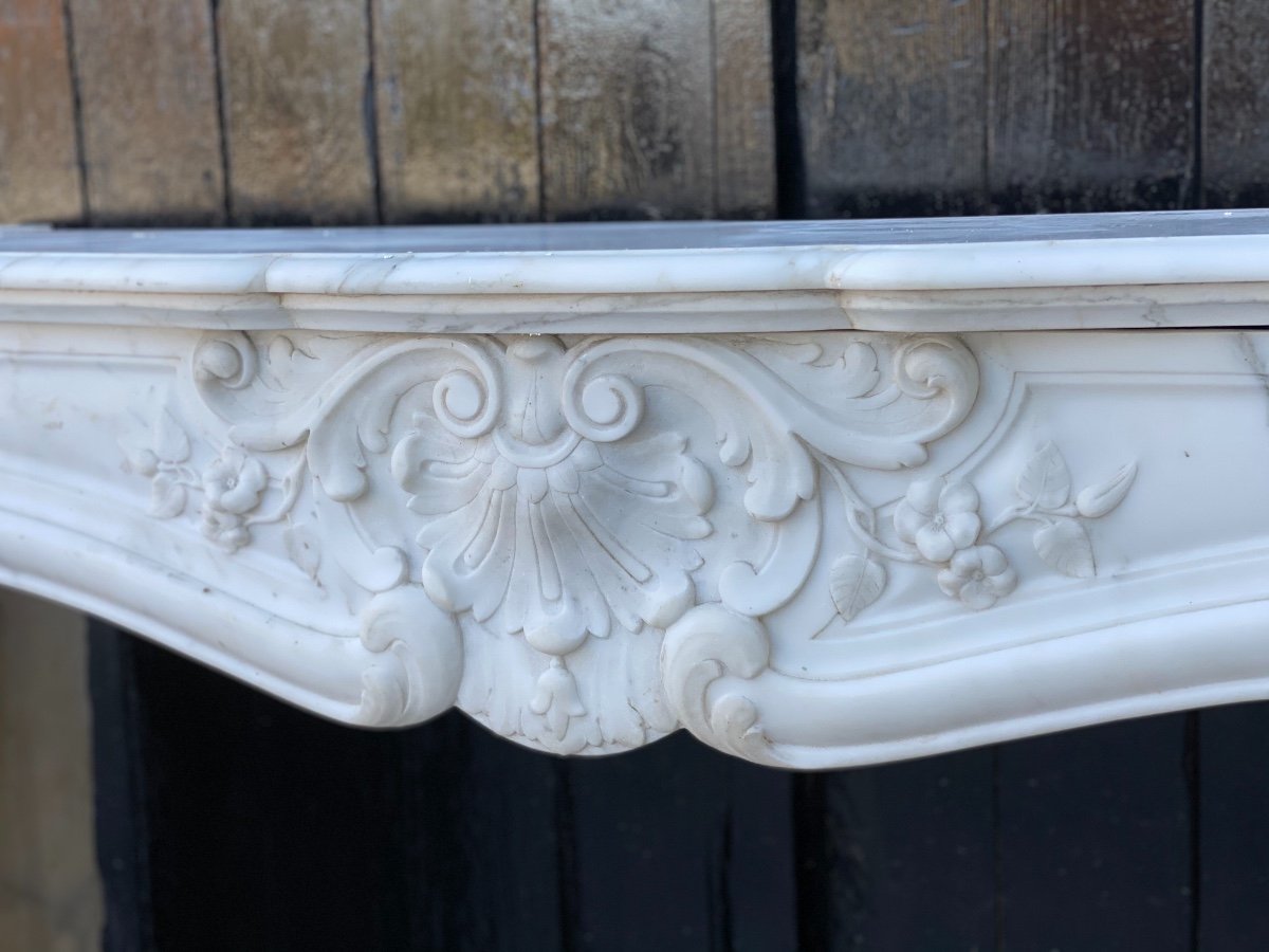 Louis XV Style Fireplace In Carrara Marble-photo-1