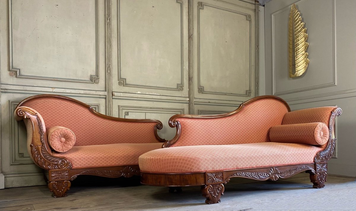 Pair Of Carved And Veneered Mahogany Daybeds, 19th Century 
