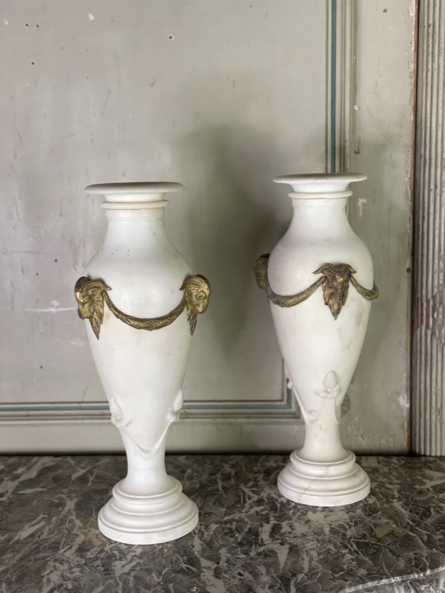 Paire De Vases En Marbre Blanc Statuaire, Bronze Doré, Vers 1900-photo-2