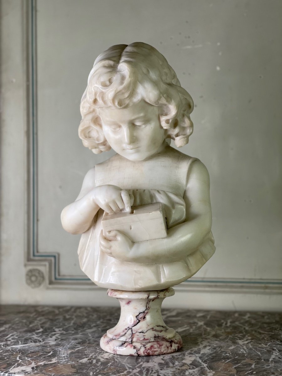 La Petite Fille Et La Tirelire, Sculpture En Albâtre, Signée Massi 