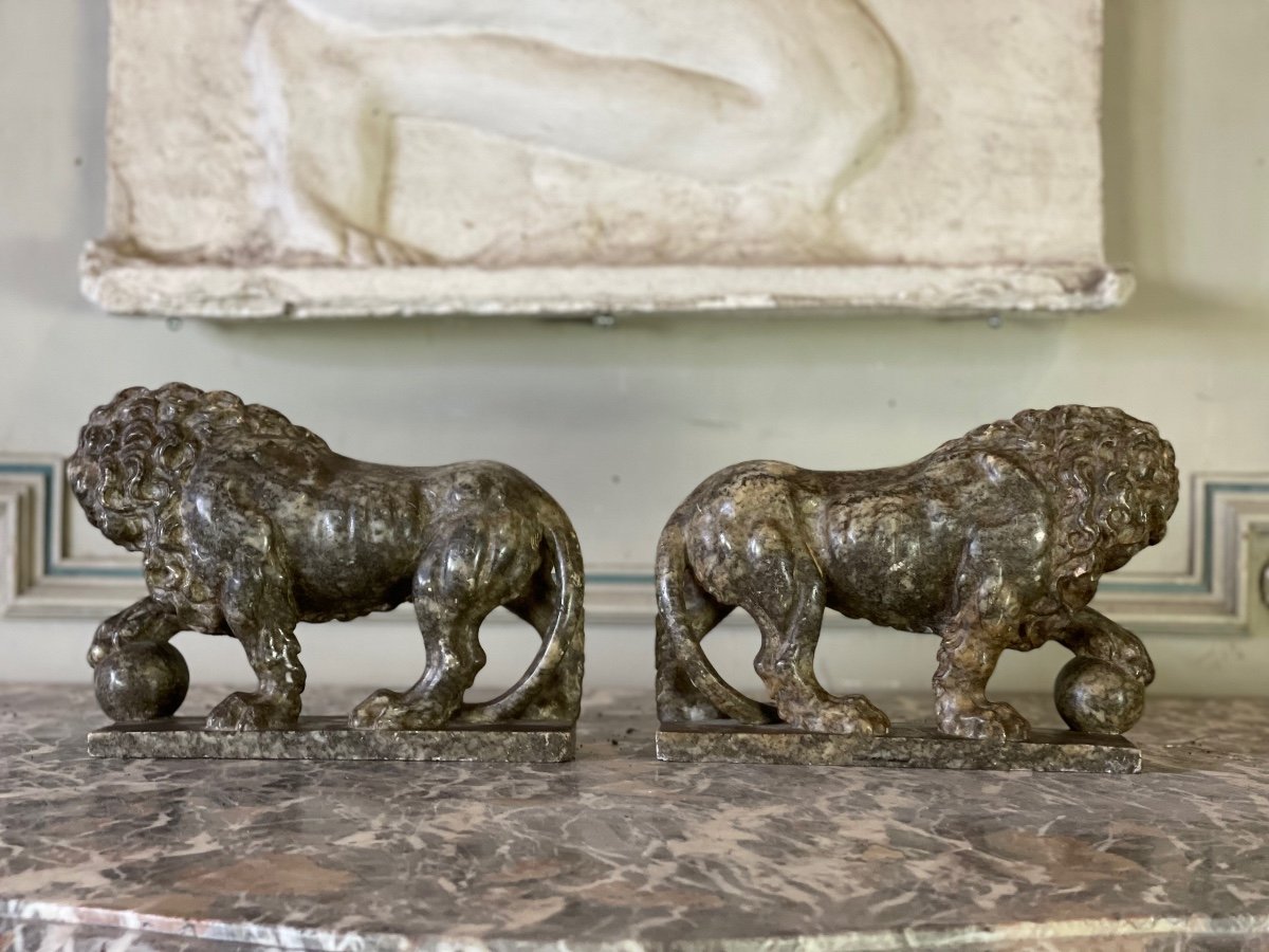 Paire De Lions Médicis En Albâtre, Italie XIXème Siècle -photo-2