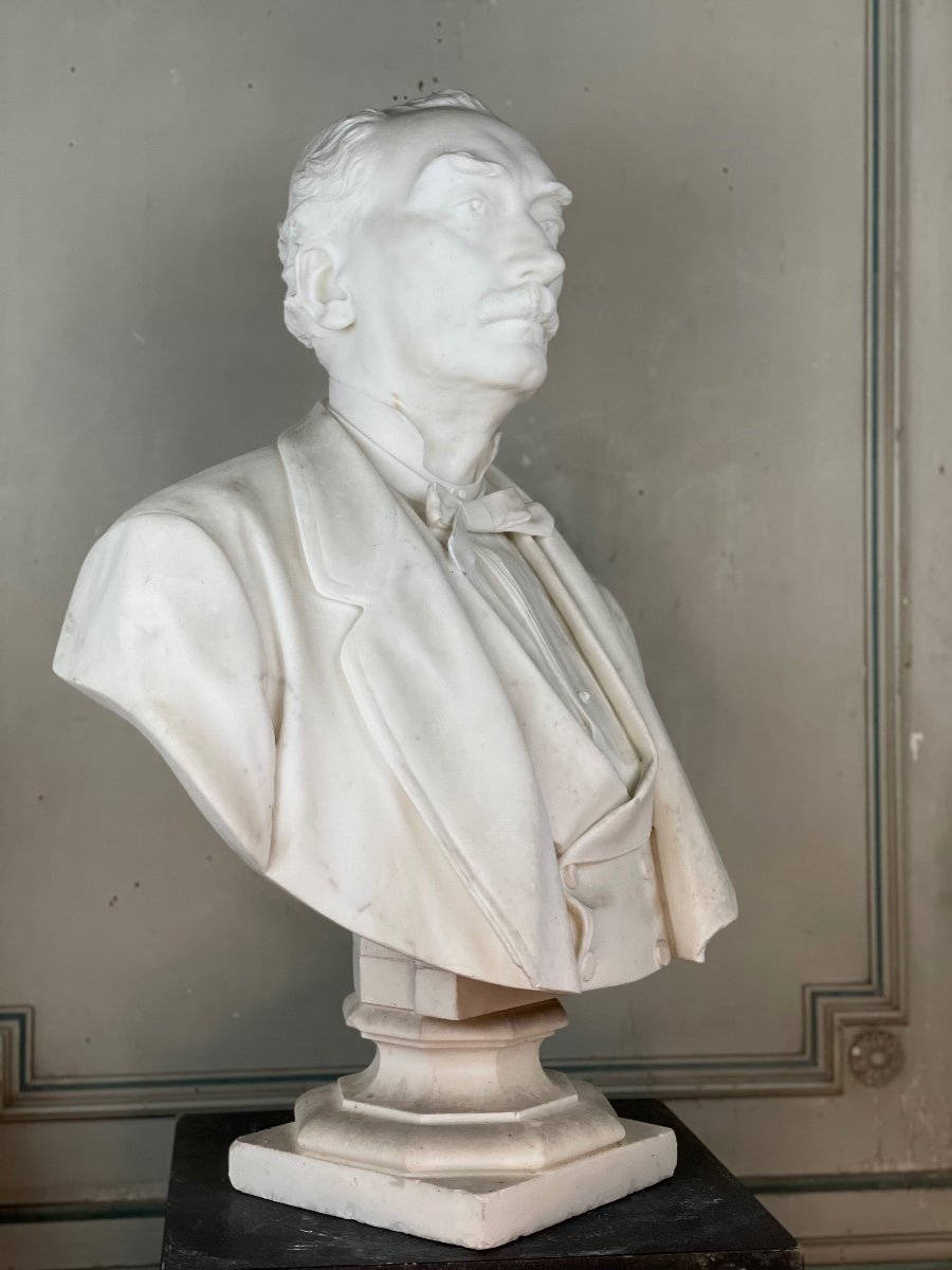 Male Bust In Statuary White Marble, Carrara Circa 1900