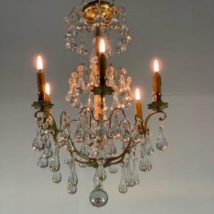 Chandelier In Gilt Bronze Garnished With Pampilles In The Shape Of Drops