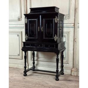 Cabinet anversois, ébène et bois noirci, XVIIéme siècle 