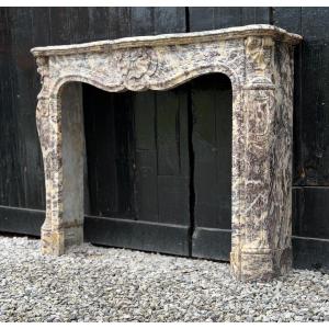 Cheminée de style Louis XV en marbre Brocatelle, vers 1880