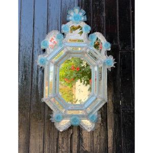 Miroir vénitien en verre de Murano incolore et bleu, vers 1930