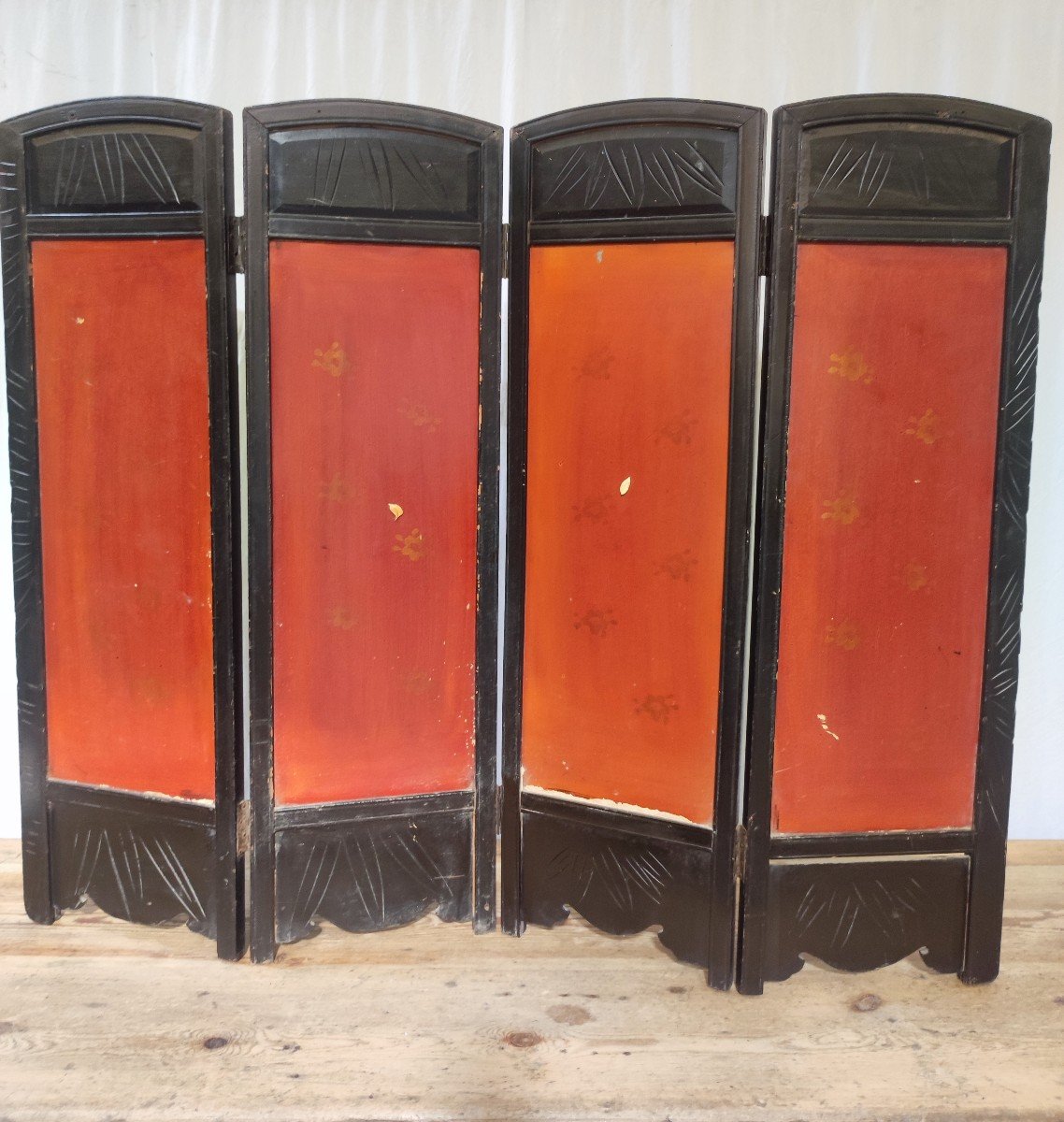 Chinese Lacquered Wood Screen With Inlaid Stones-photo-3