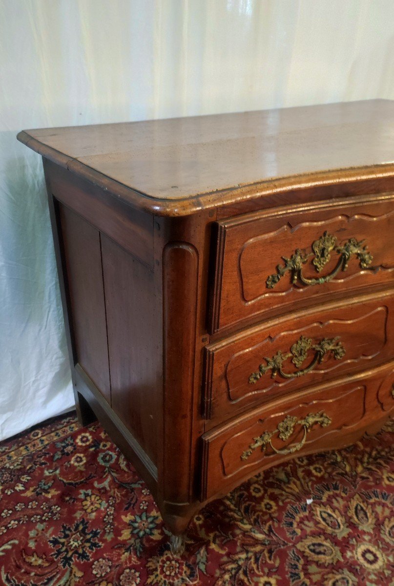 Commode Louis XV Galbée En Noyer  Du 18 Eme Siècle-photo-4