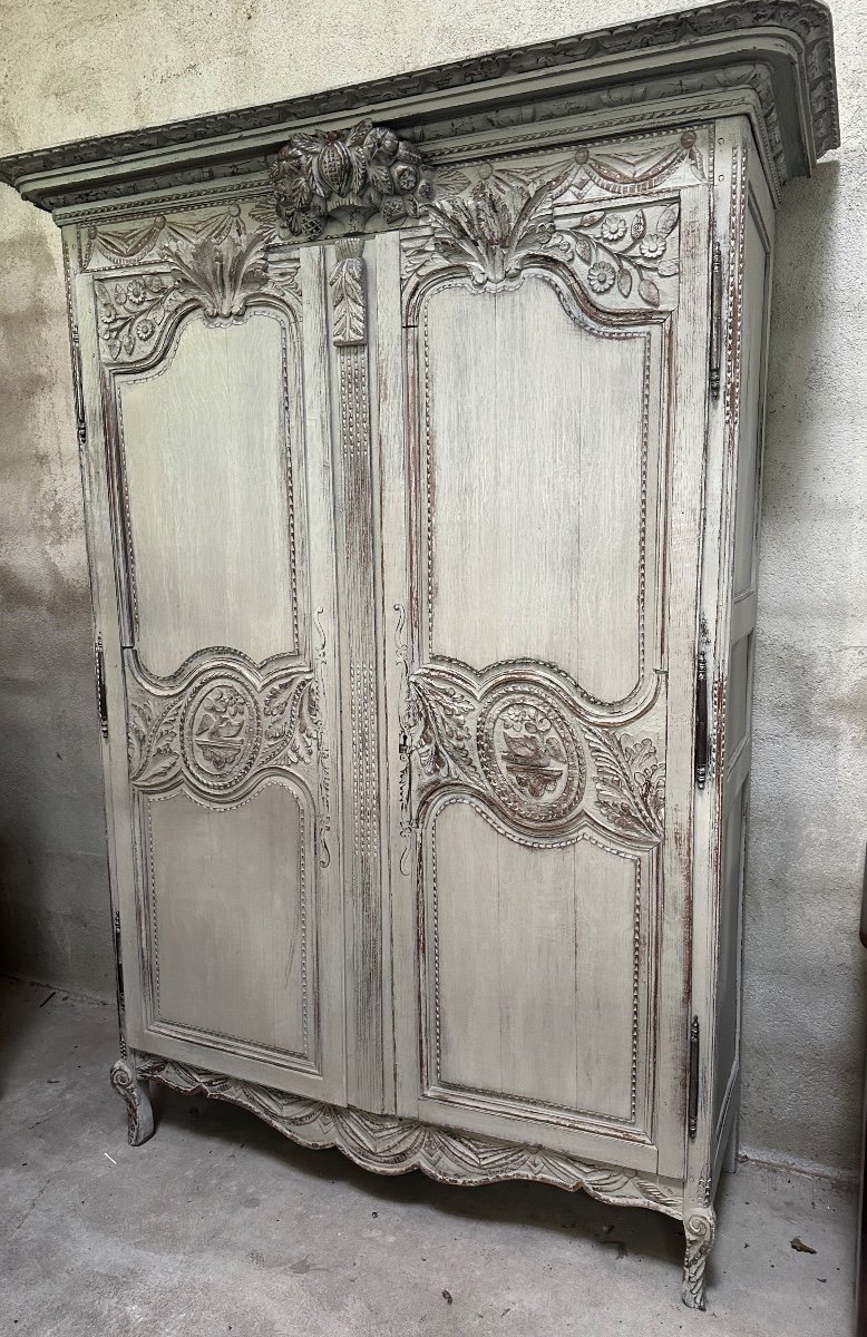 Armoire De Mariage Rechampie  XVIIIe Siècle