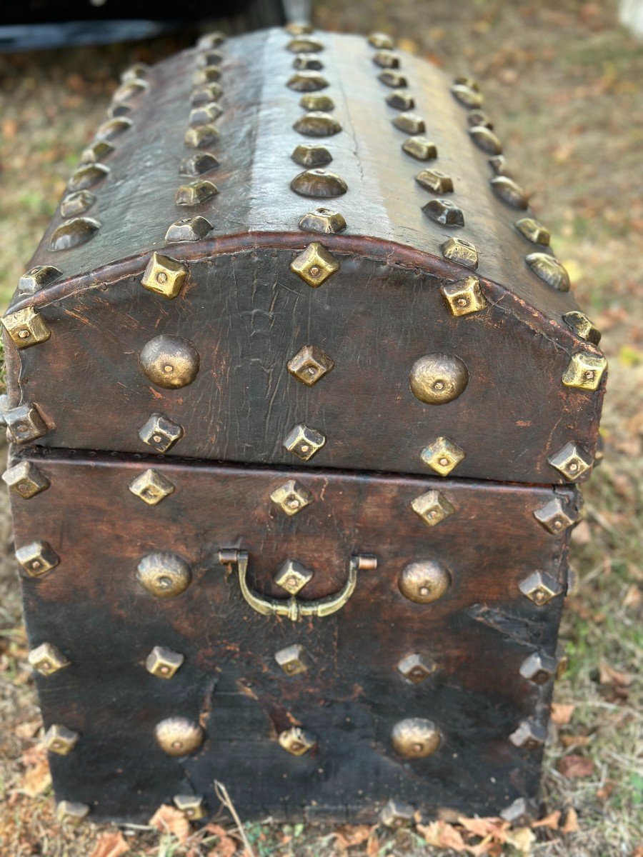 Large Leather Trunk, Spain, 17th Century-photo-2