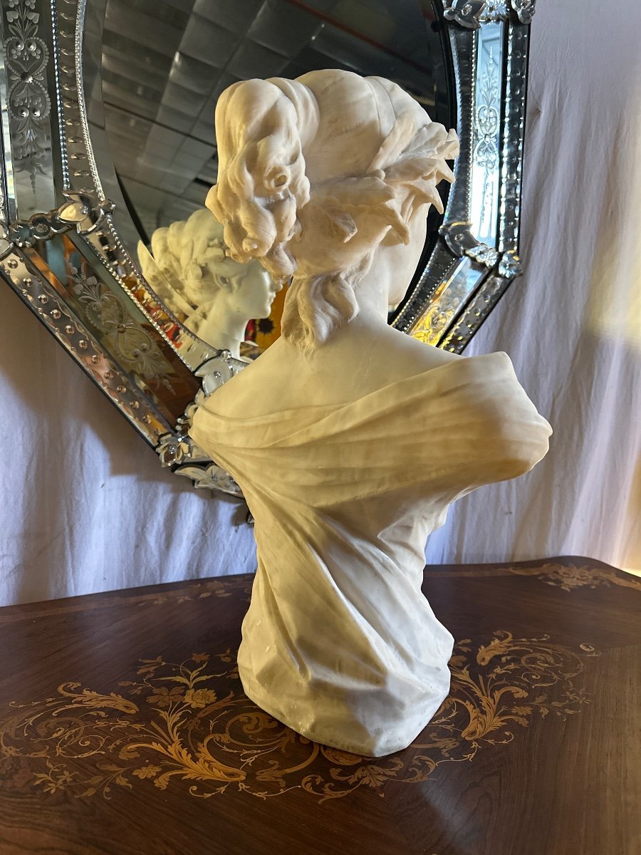 Bust Of Woman In Carrara Marble 19th Century -photo-2