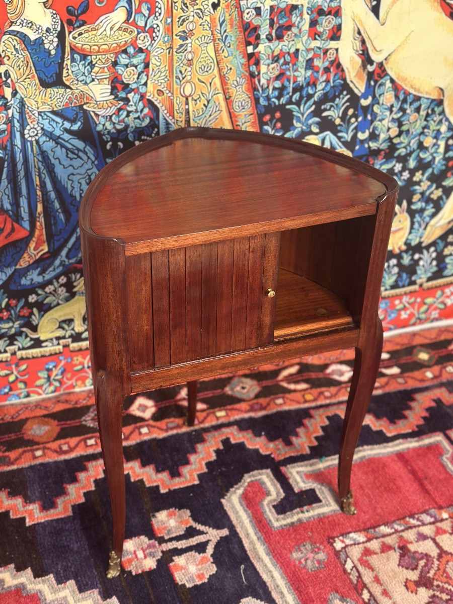 Proantic: Table de salon ou chevet à rideau d'époque Louis XVI en acaj