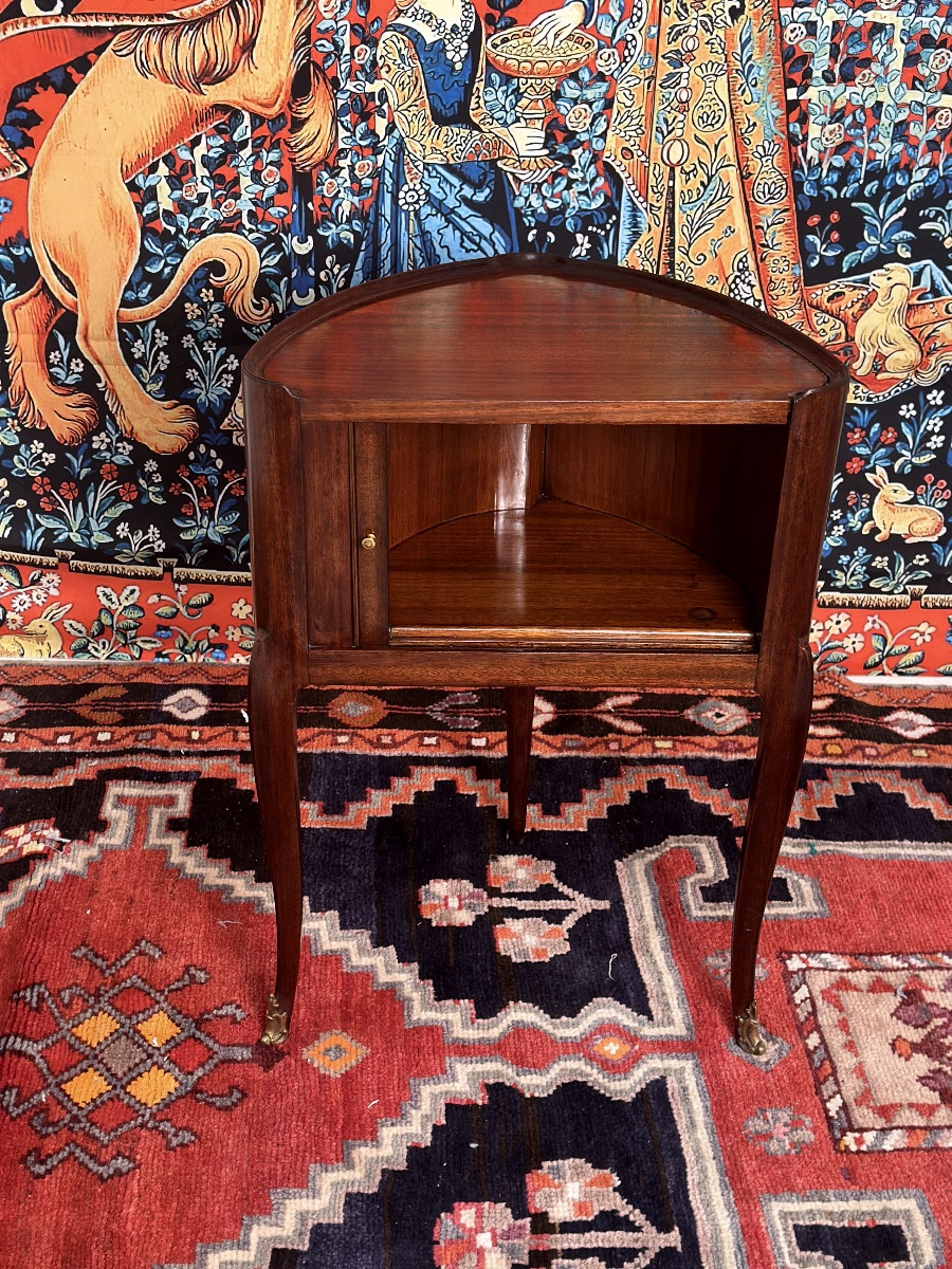 Proantic: Table de salon ou chevet à rideau d'époque Louis XVI en acaj