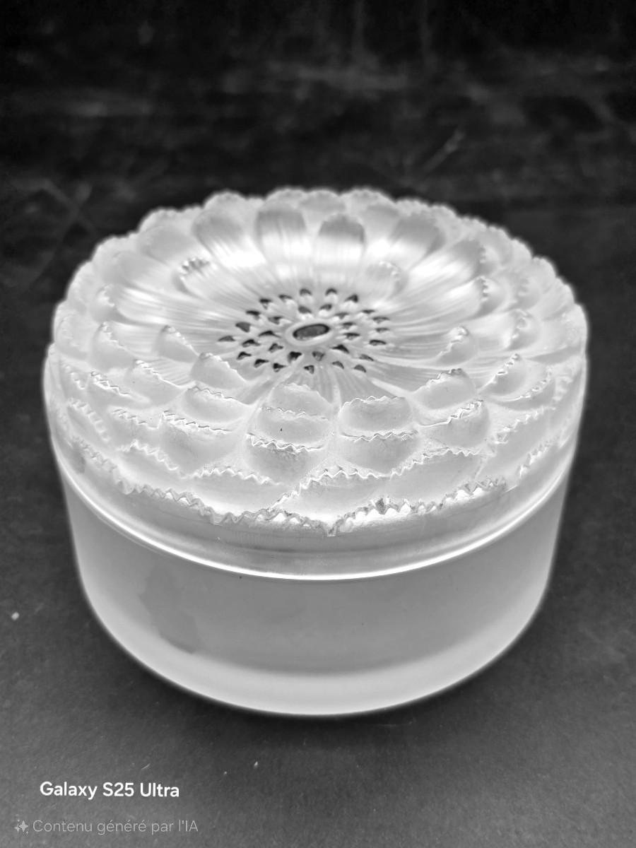 Lalique France Dahlia Model Box