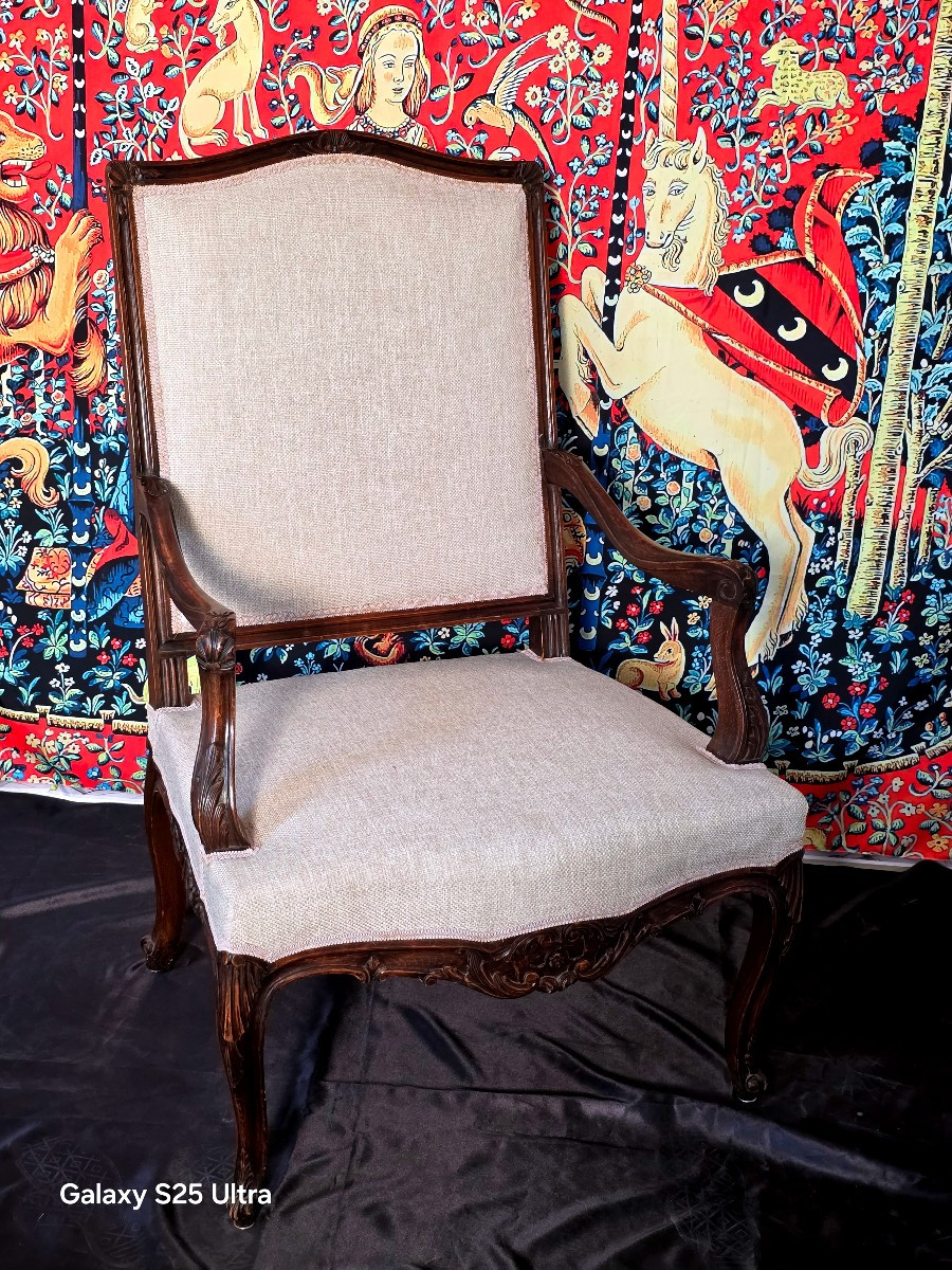 Regence Armchair-photo-1