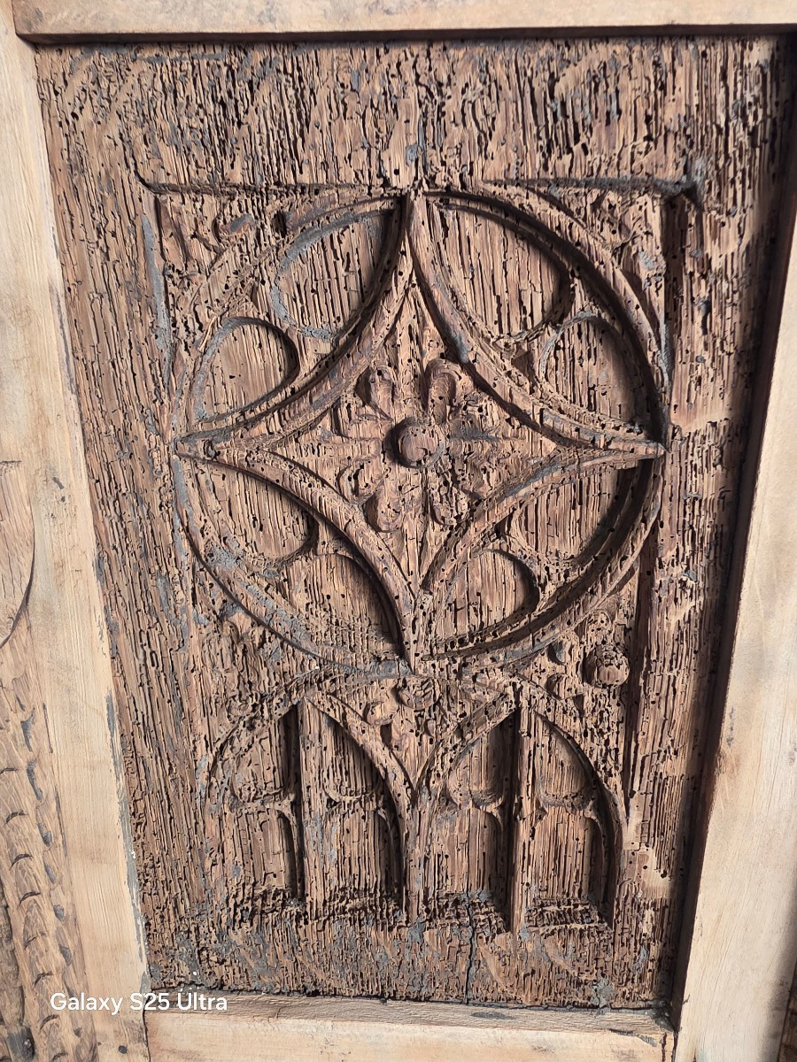 Gothic Dresser -photo-2