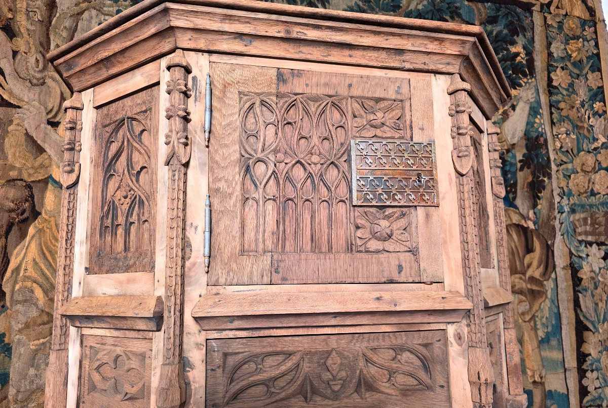 Gothic Dresser -photo-6