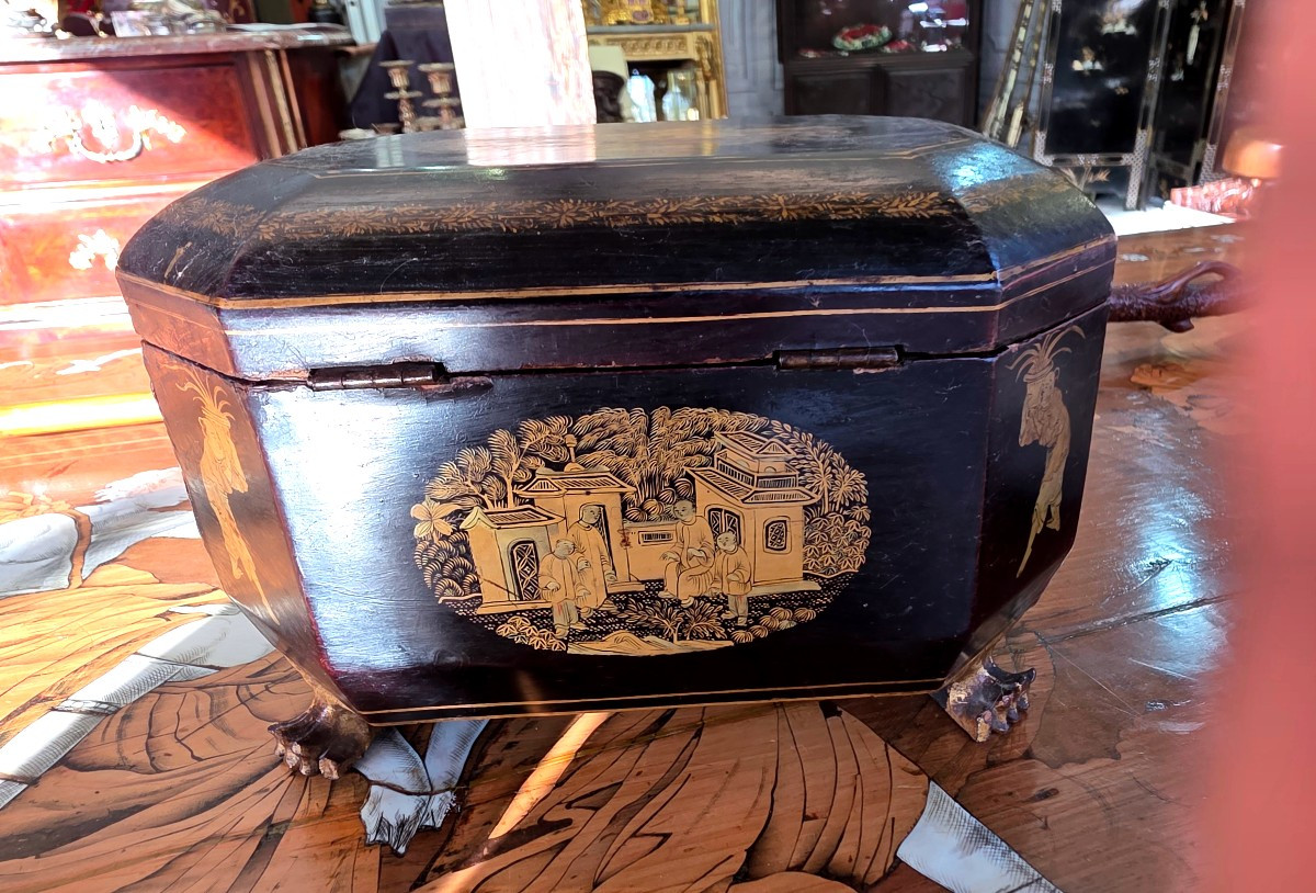 Chinese Lacquered Tea Box, Circa 1880-photo-1