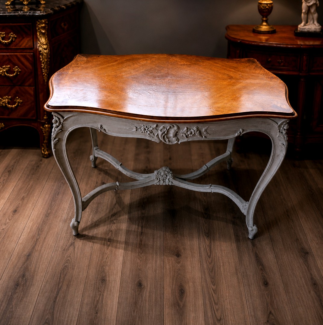  Louis XV Rocaille Style Carved Walnut Center Table-photo-2