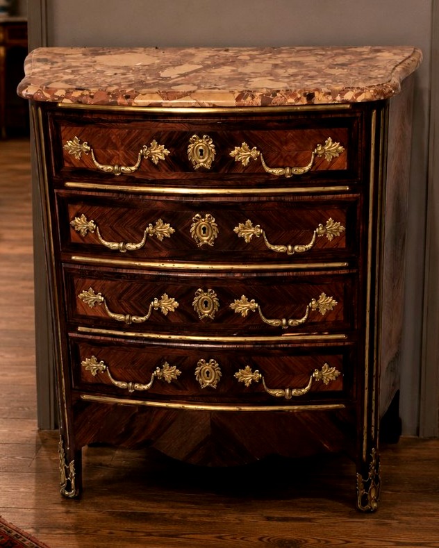 Commode en Marqueterie  de Palissandre style  Régence, époque Napoléon III – début XIXe