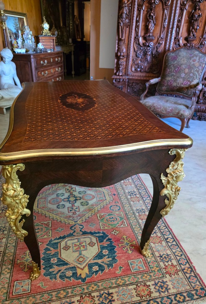 Bureau plat d'après  Charles Cressent Époque XIXᵉ siècle-photo-1
