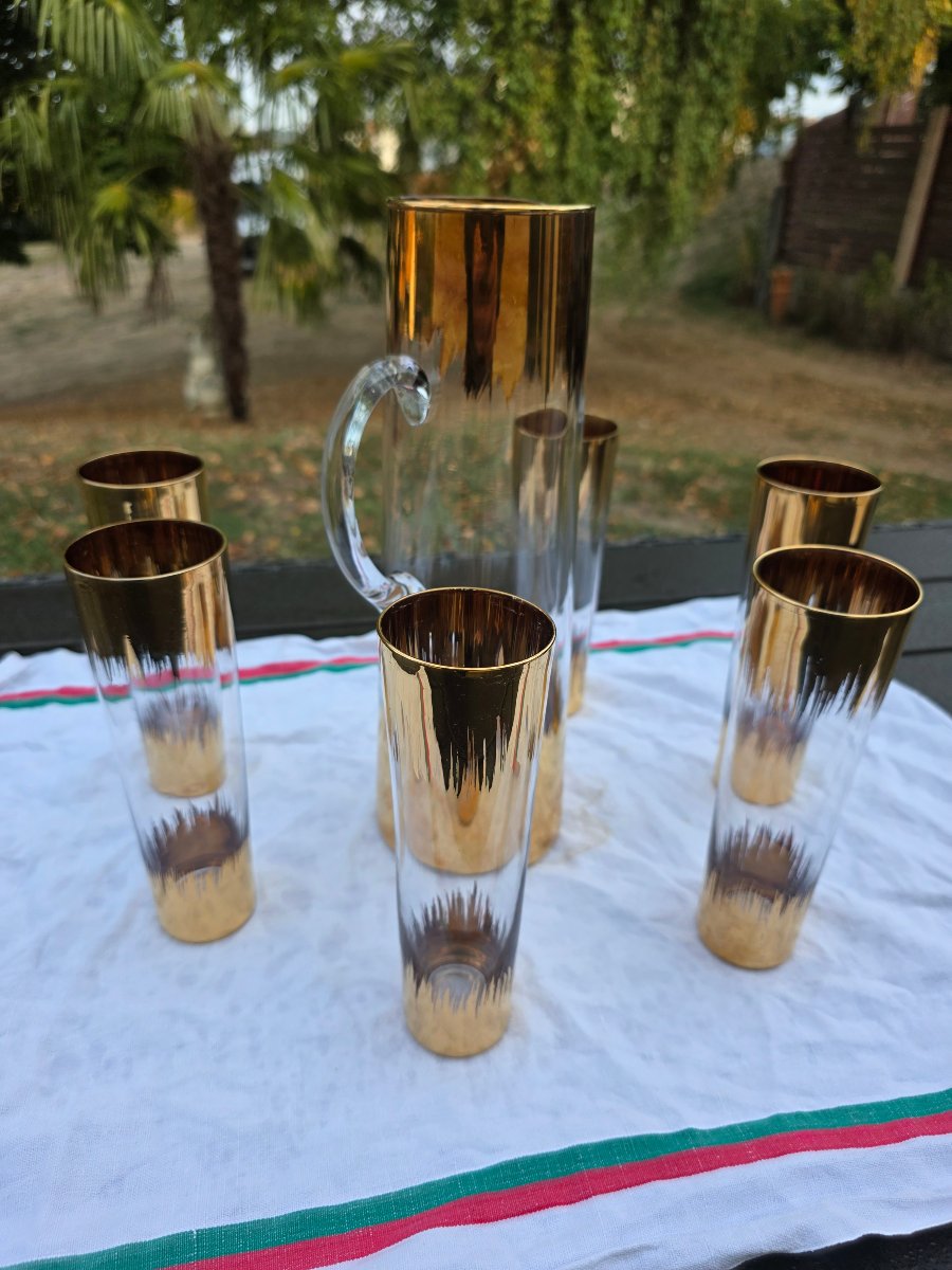 Glassware  And  Lemonade Pitcher -photo-1