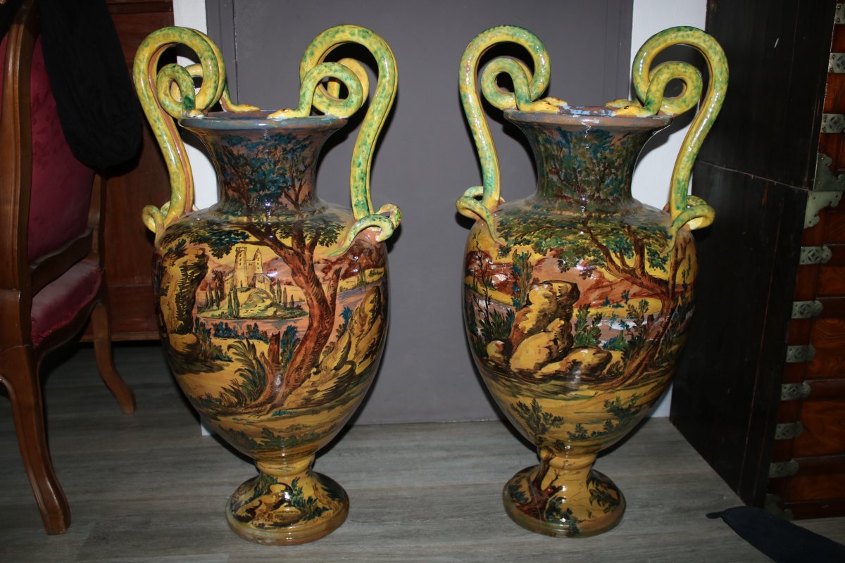 Very Large Pair Of Mythological Italian Earthenware Vase D After Urbino-photo-2