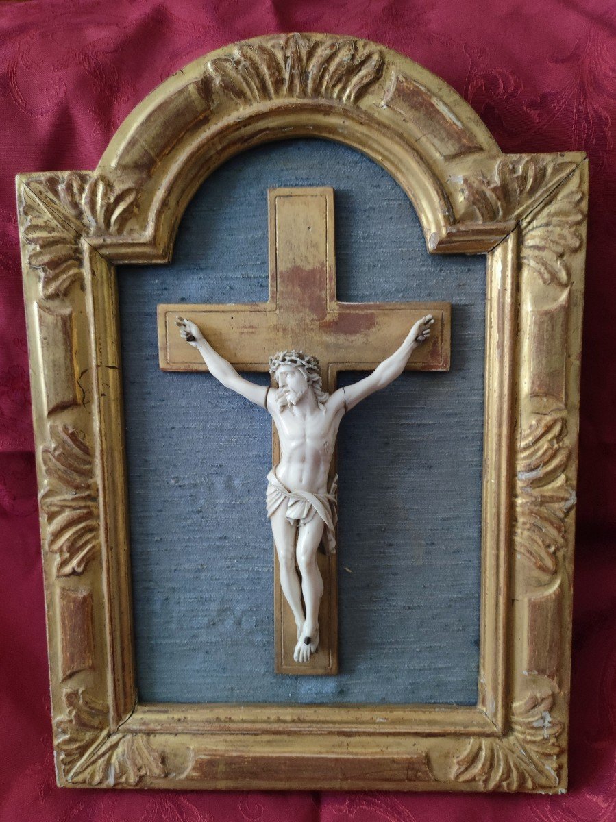 Christ En Ivoire De Morse, Crucifix De Fond De Lit d'époque Louis XV 18e