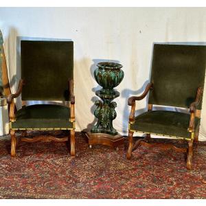 Paire De Fauteuils Louis XIII   en Noyer 19  siècles 