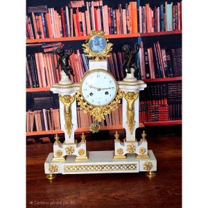 Louis XVI Period Gilt Bronze Clock