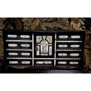 Cabinet  époque XVII éme Siècles