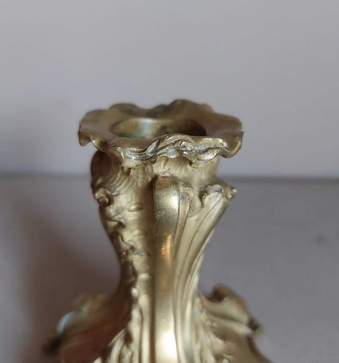 Paire De Bougeoirs En Bronze Doré De Style Louis XV -photo-3